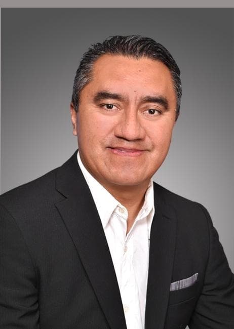 Adolfo Deaquino - Consultor Principal y Fundador de YPAC
